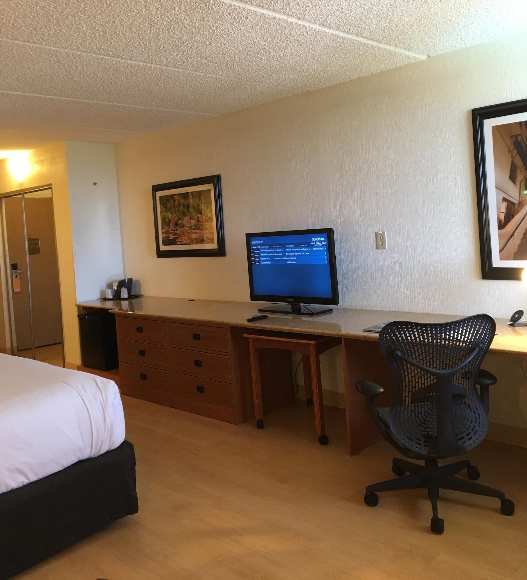 Wyndham Garden Hotel Austin Exterior photo